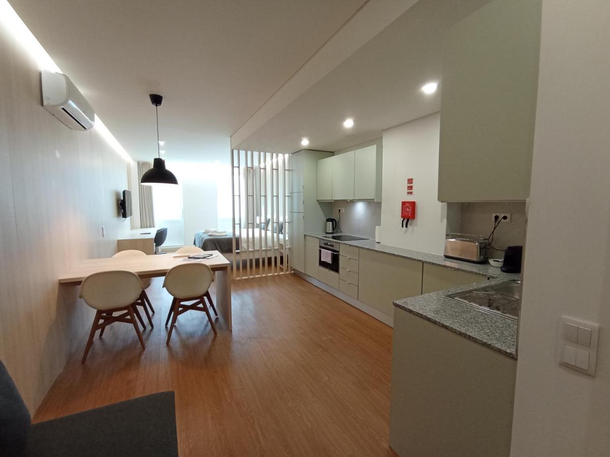 715 Gale Apartment Wi-Fi, Estacionamento Порто Екстериор снимка