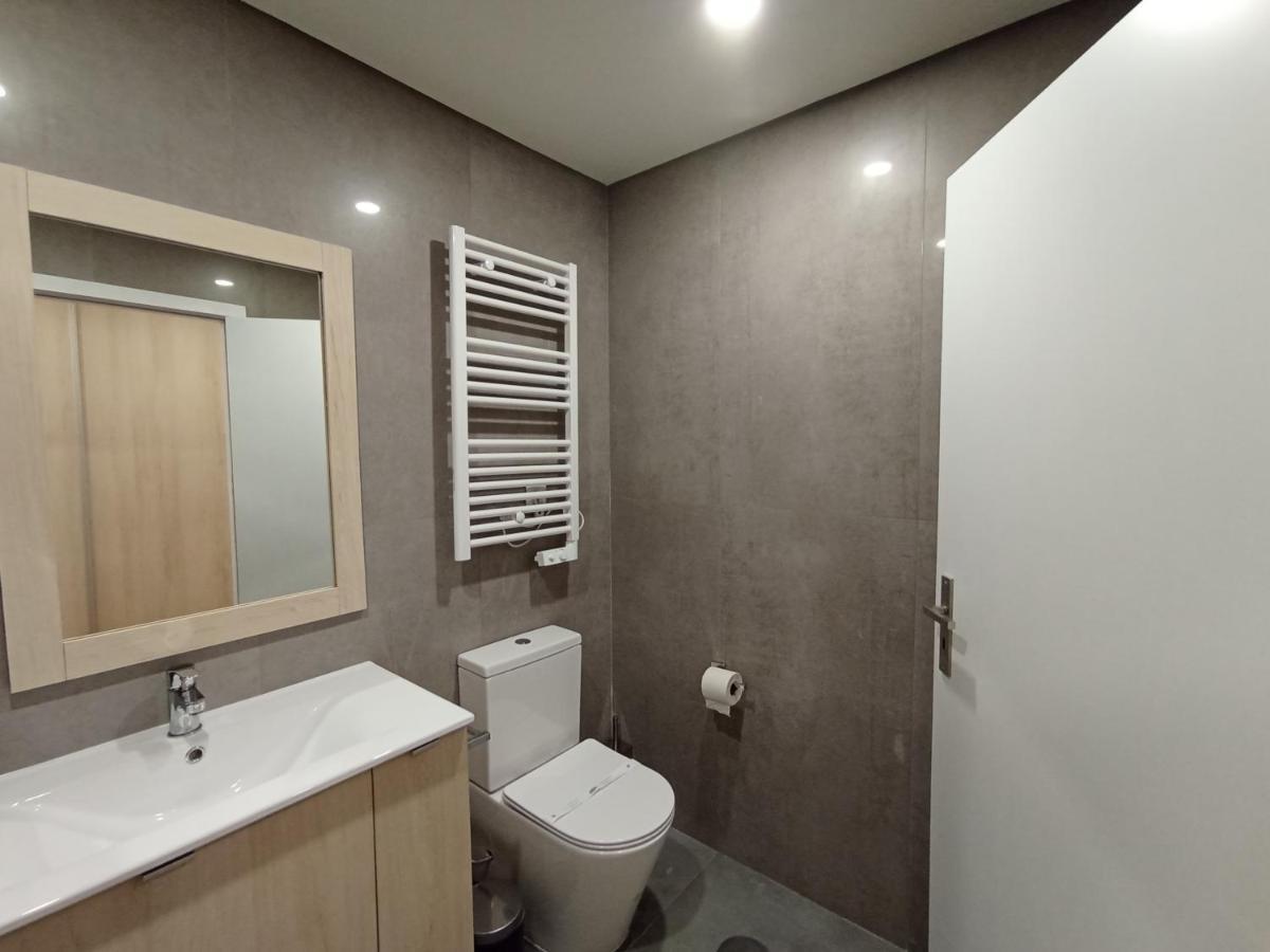 715 Gale Apartment Wi-Fi, Estacionamento Порто Екстериор снимка