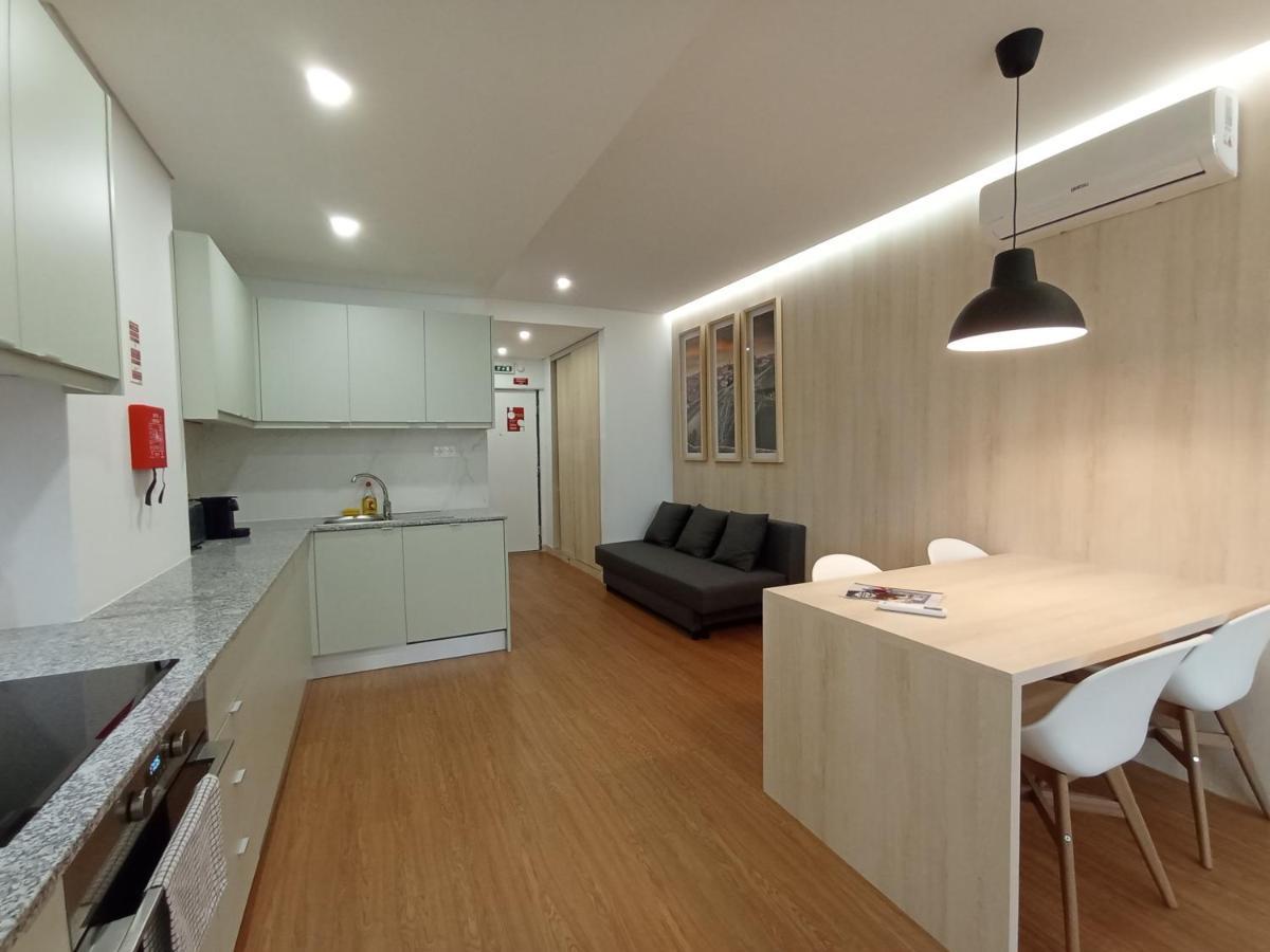 715 Gale Apartment Wi-Fi, Estacionamento Порто Екстериор снимка