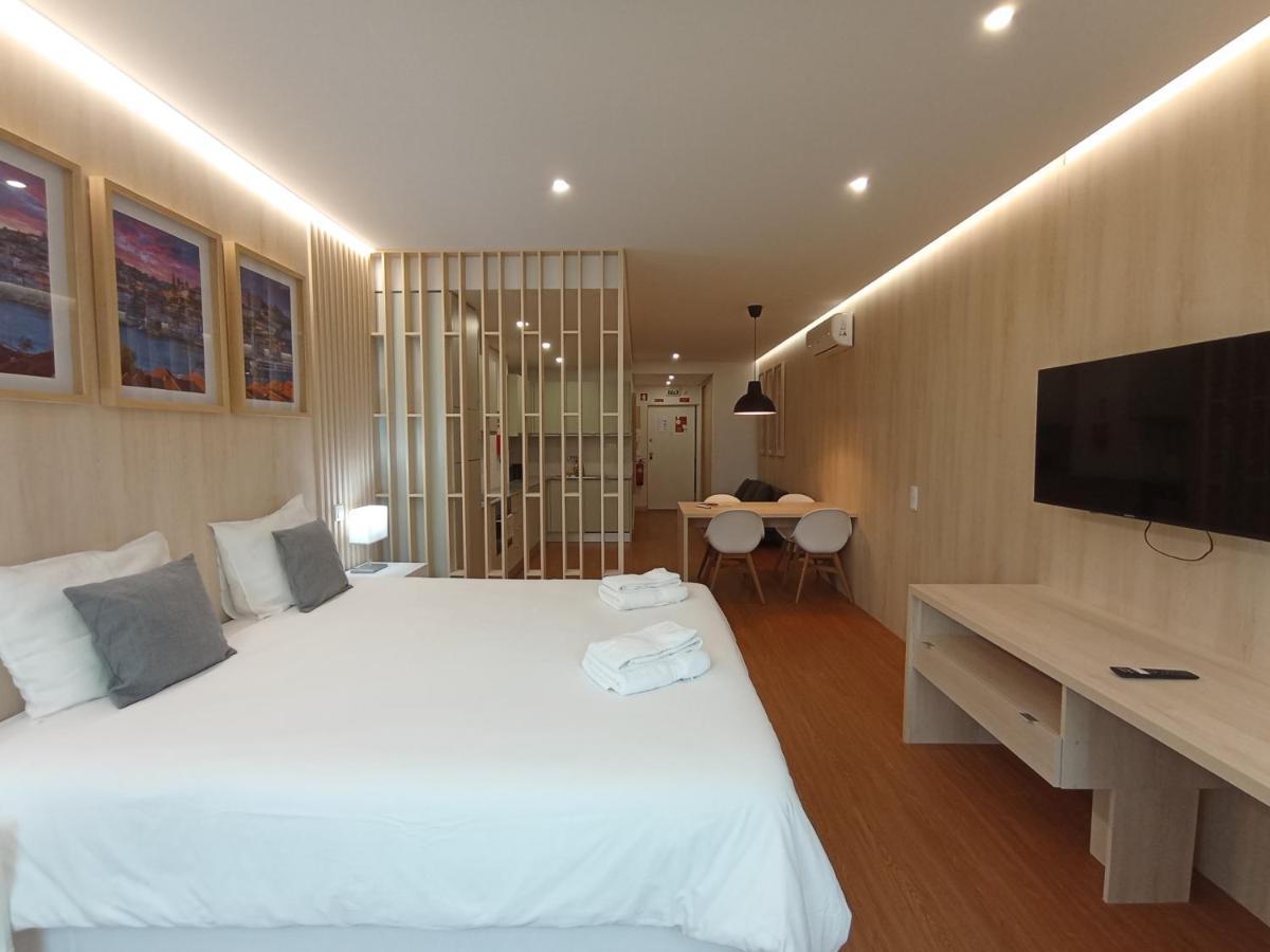 715 Gale Apartment Wi-Fi, Estacionamento Порто Екстериор снимка