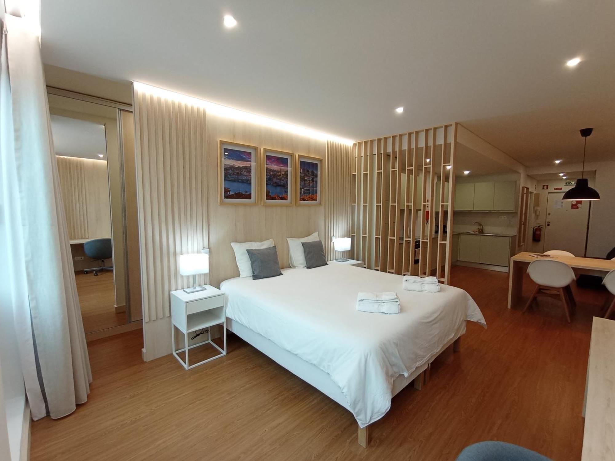 715 Gale Apartment Wi-Fi, Estacionamento Порто Екстериор снимка
